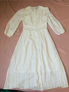 Elegant White Long-Sleeve Button-Front Midi Dress